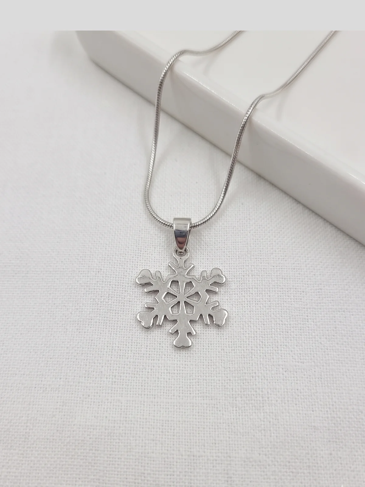 Silver Snowflake Pendant